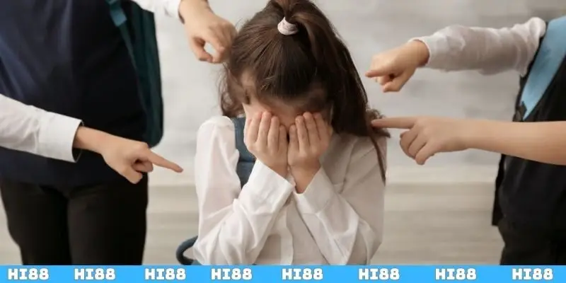 Mơ Bị Con Gái Bắt Nạt - Ý Nghĩa Ẩn Sau Đến Con Số May Mắn